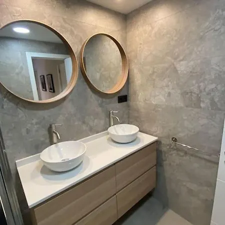 176a Apto Moderno De 3 By R2r Consulting 公寓